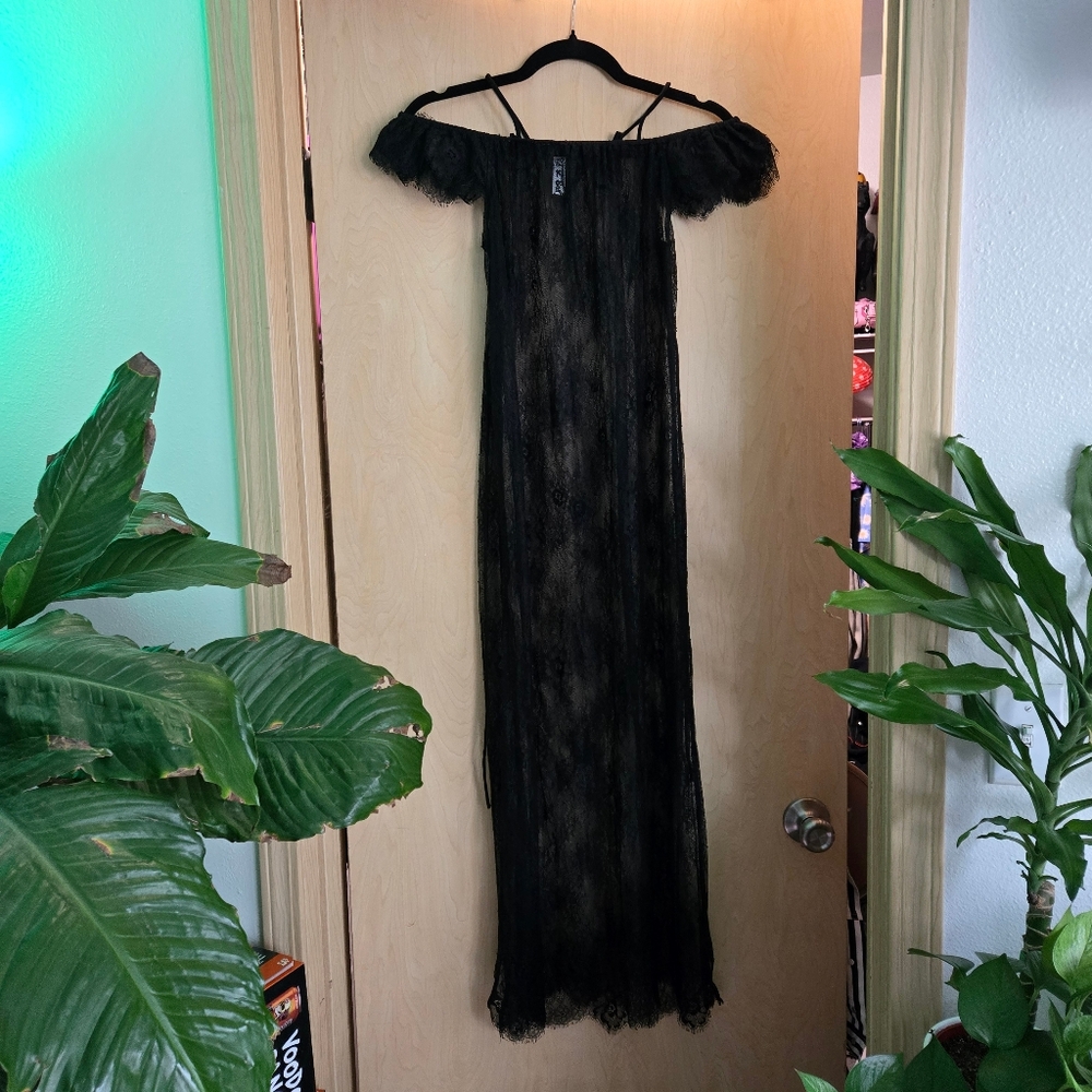 Elegant Black Lace Dress